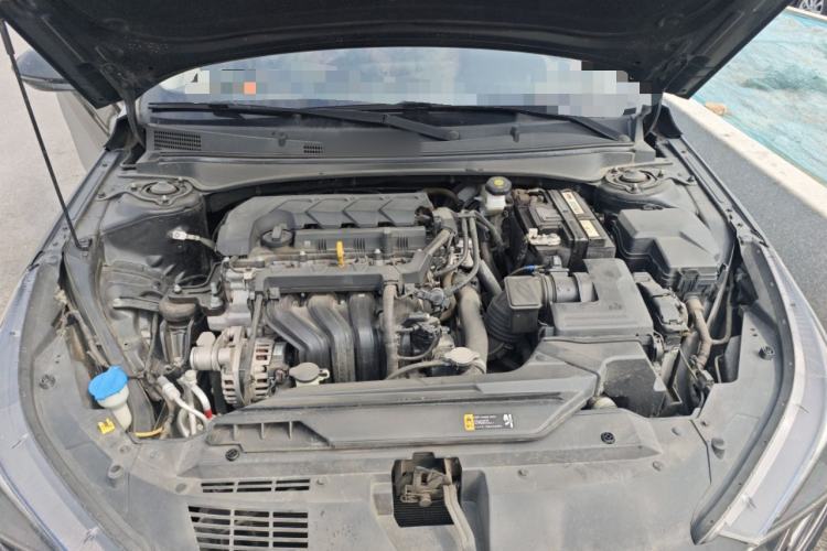 Used Hyundai Elantra 2021 1.5L CVT GLX Elite Edition Engine Bay
