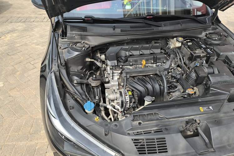 Used Hyundai Elantra 2021 1.5L CVT LUX Prestige Edition Engine Bay Right