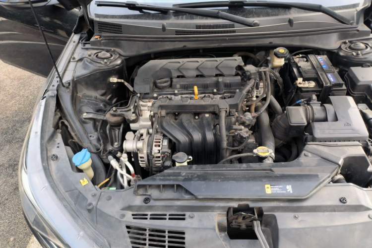 Used Hyundai Elantra 2021 1.5L CVT LUX Prestige Edition Engine Bay Right