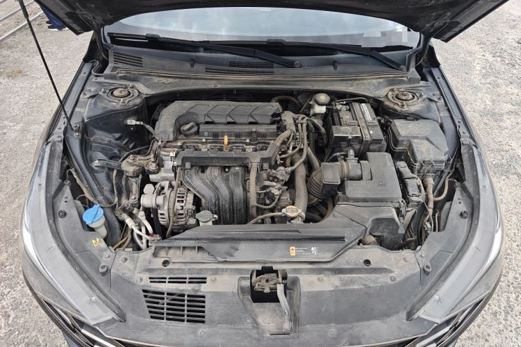Used Hyundai Elantra 2021 1.5L CVT LUX Prestige Edition Engine Bay