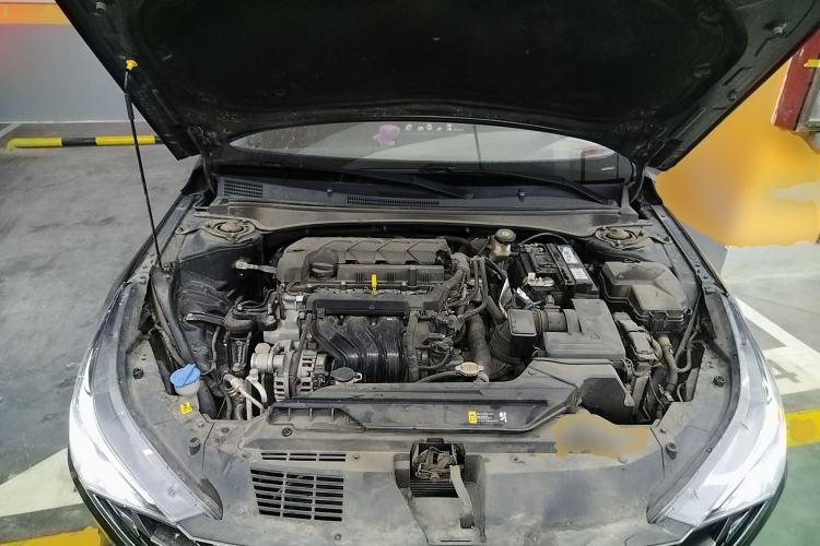 Used Hyundai Elantra 2021 1.5L CVT LUX Prestige Edition Engine Bay