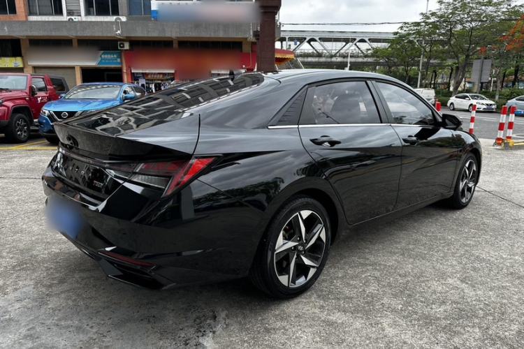 Used Hyundai Elantra 2021 1.5L CVT LUX Prestige Edition Exterior 2
