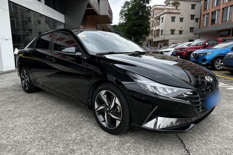 Used Hyundai Elantra 2021 1.5L CVT LUX Prestige Edition Exterior 3