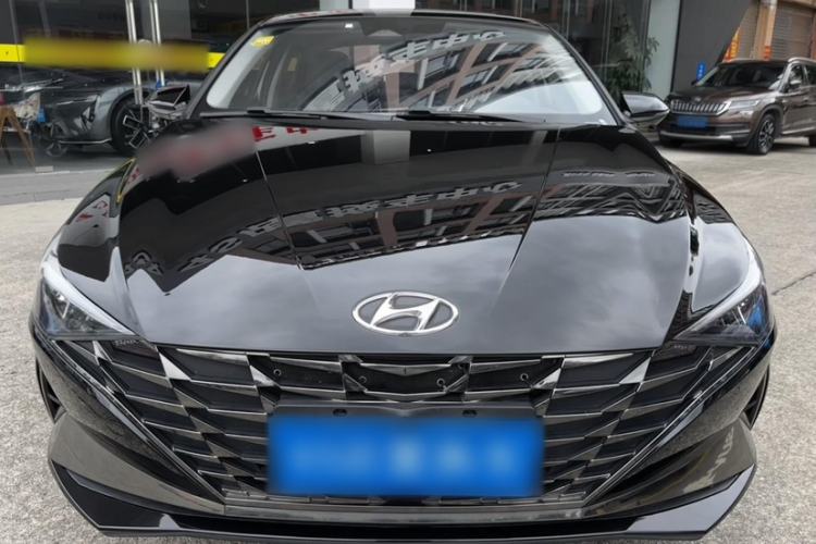 Used Hyundai Elantra 2021 1.5L CVT LUX Prestige Edition Exterior 5