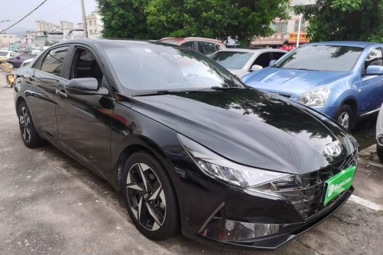 Used Hyundai Elantra 2021 240TGDi DCT LUX Prestige Edition Front Right 45 Deg