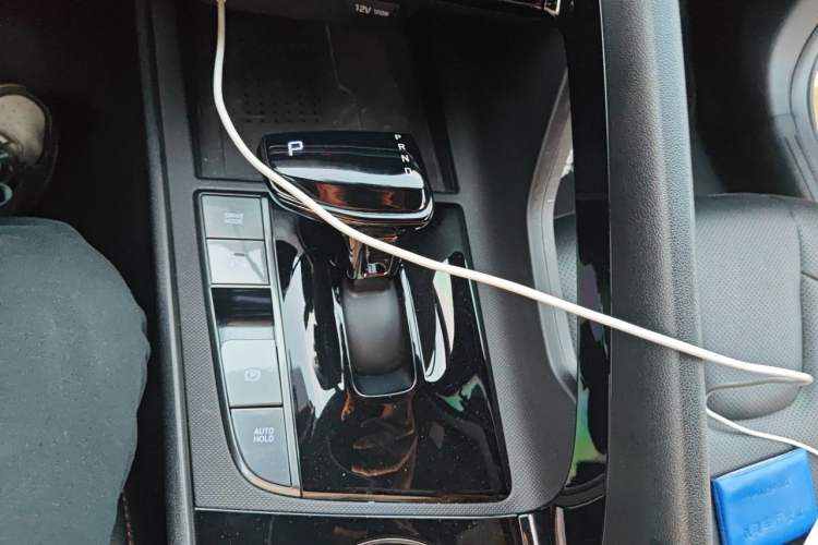 Used Hyundai Elantra 2021 240TGDi DCT LUX Prestige Edition Gear Lever