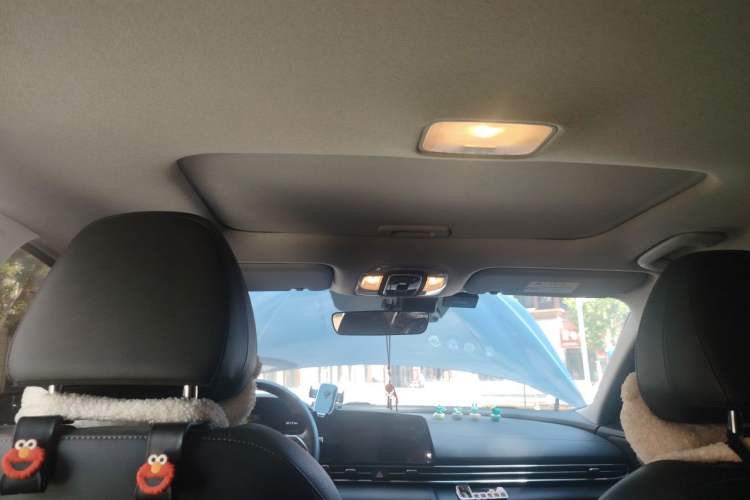 Used Hyundai Elantra 2021 1.5L CVT LUX Prestige Edition Headliner