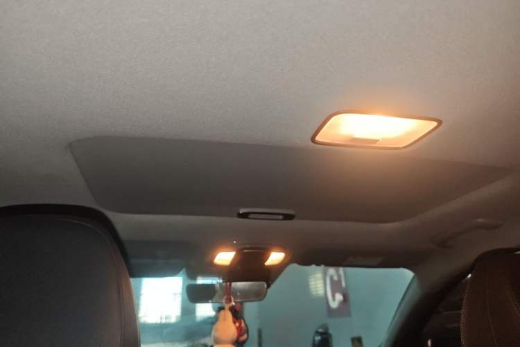 Used Hyundai Elantra 2021 1.5L CVT LUX Prestige Edition Headliner
