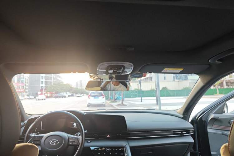 Used Hyundai Elantra 2021 240TGDi DCT LUX Prestige Edition Headliner