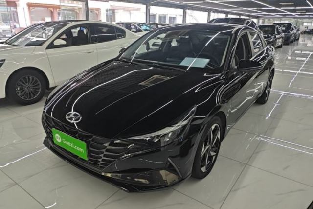 Hyundai Elantra 2021 1.5L CVT LUX Prestige Edition usata