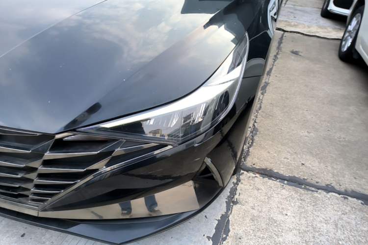 Used Hyundai Elantra 2021 1.5L CVT GLX Elite Edition Left Front Headlight