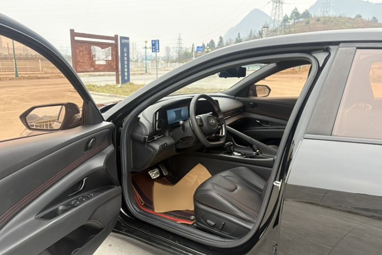 Used Hyundai Elantra 2021 240TGDi DCT TOP Flagship Edition Left Front Seat