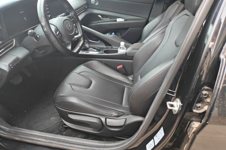Used Hyundai Elantra 2021 1.5L CVT GLX Elite Edition Left Front Seat