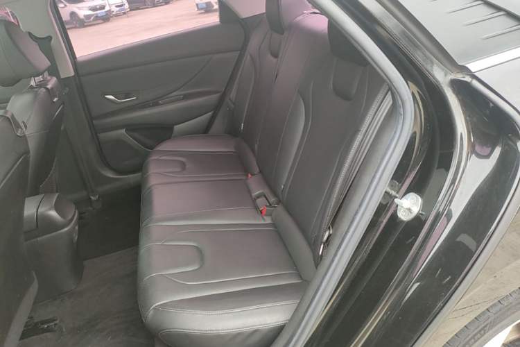 Used Hyundai Elantra 2021 1.5L CVT LUX Prestige Edition Left Rear Seat