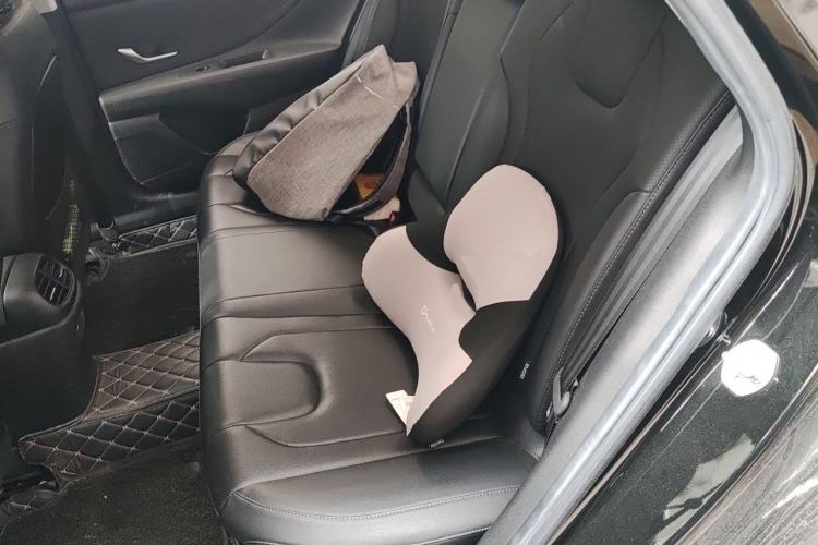 Used Hyundai Elantra 2021 1.5L CVT TOP Flagship Edition Left Rear Seat