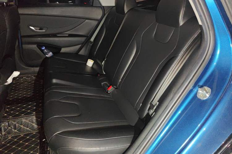 Used Hyundai Elantra 2021 1.5L CVT LUX Prestige Edition Left Rear Seat
