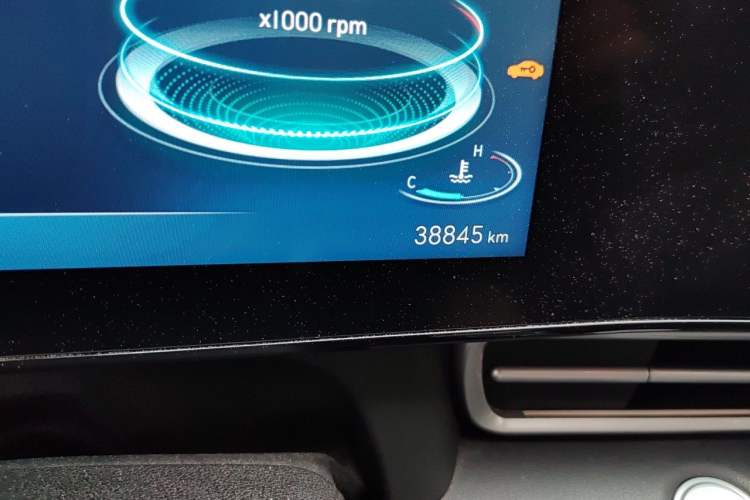 Used Hyundai Elantra 2021 1.5L CVT TOP Flagship Edition Odometer Close Up