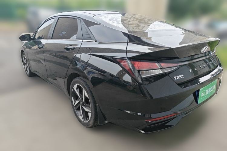 Used Hyundai Elantra 2021 1.5L CVT GLX Elite Edition Rear Left 45 Deg