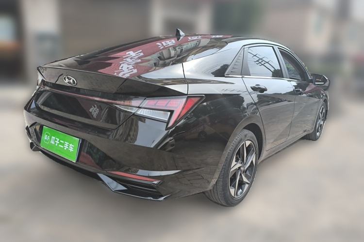 Used Hyundai Elantra 2021 1.5L CVT LUX Prestige Edition Rear Right 45 Deg
