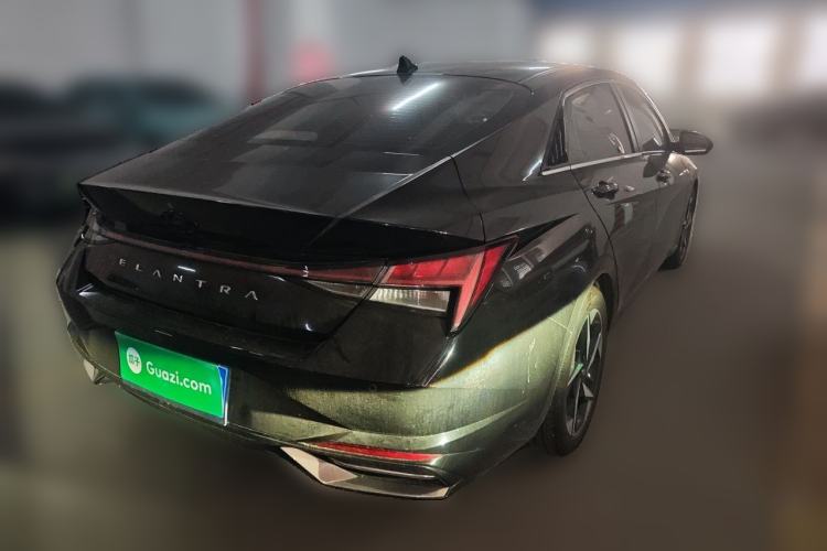 Used Hyundai Elantra 2021 1.5L CVT LUX Prestige Edition Rear Right 45 Deg