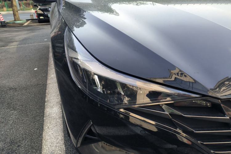 Used Hyundai Elantra 2021 1.5L CVT LUX Prestige Edition Right Front Headlight