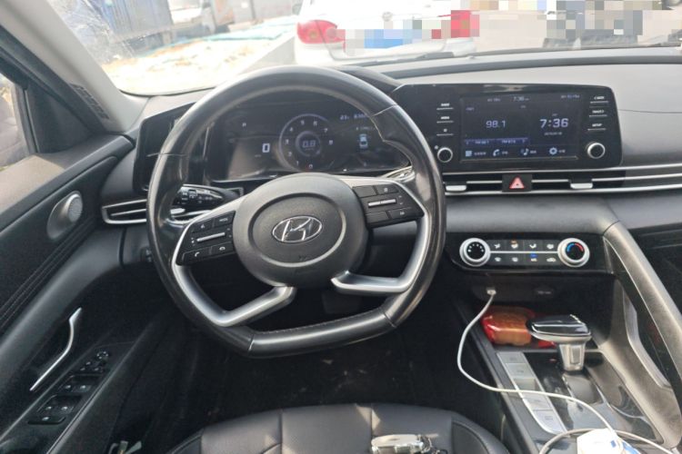 Used Hyundai Elantra 2021 1.5L CVT GLX Elite Edition Steering Wheel
