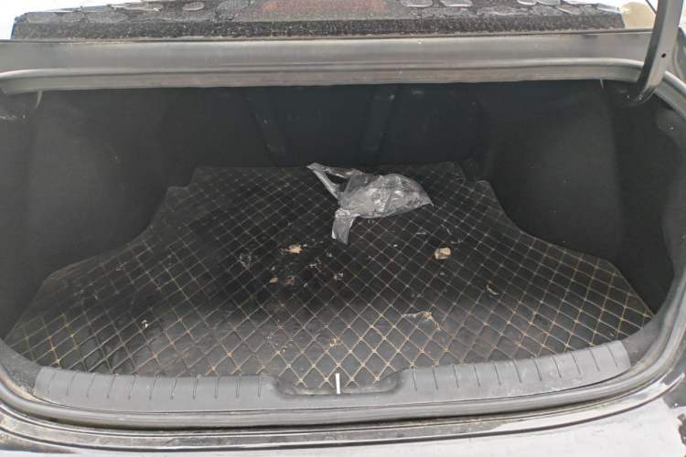 Used Hyundai Elantra 2021 1.5L CVT GLX Elite Edition Trunk