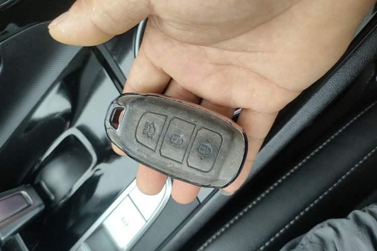 Used Hyundai Elantra 2021 1.5L CVT LUX Prestige Edition Vehicle Key