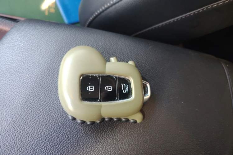 Used Hyundai Elantra 2021 1.5L CVT LUX Prestige Edition Vehicle Key