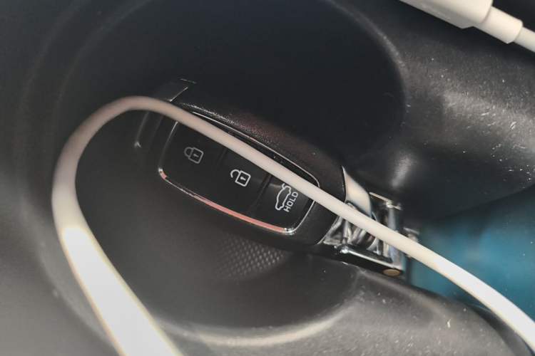 Used Hyundai Elantra 2021 1.5L CVT LUX Prestige Edition Vehicle Key