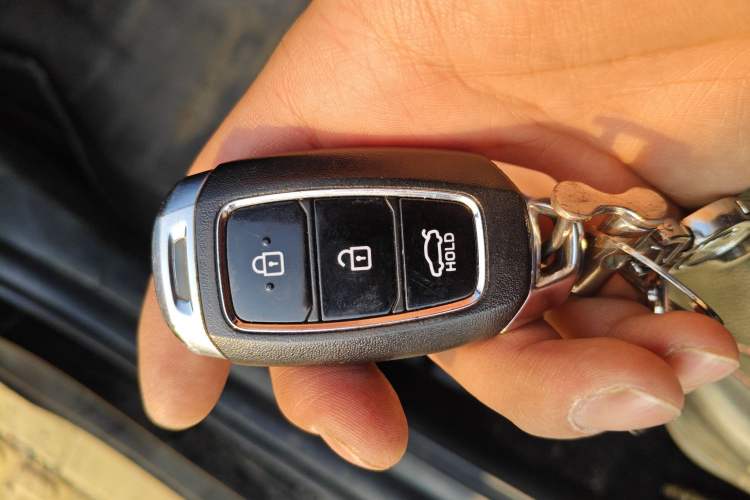 Used Hyundai Elantra 2021 240TGDi DCT TOP Flagship Edition Vehicle Key