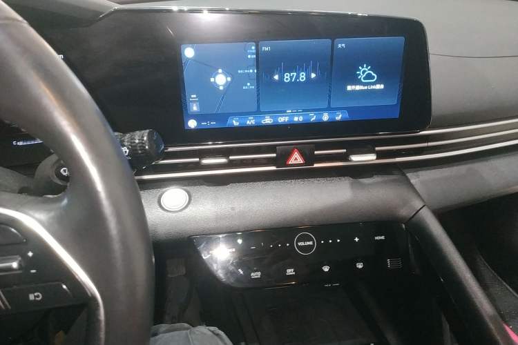 Used Hyundai Elantra 2021 1.5L CVT LUX Prestige Edition Audio And AC Panel