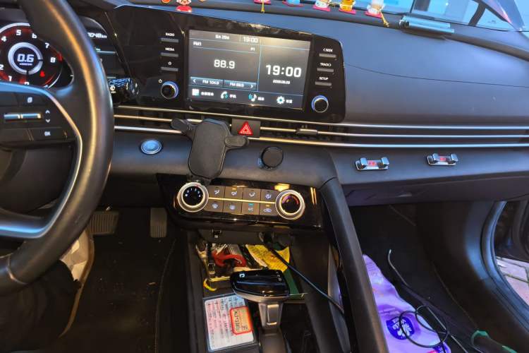 Used Hyundai Elantra 2021 1.5L CVT GLX Elite Edition Audio And AC Panel