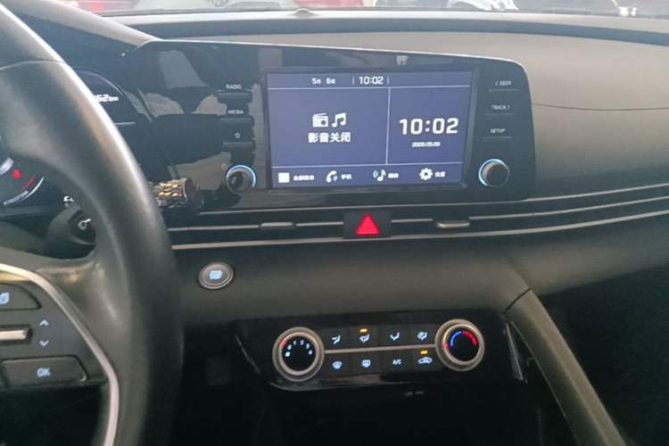 Used Hyundai Elantra 2021 1.5L CVT GLX Elite Edition Audio And AC Panel