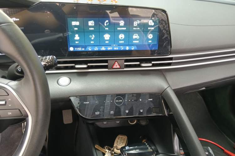 Used Hyundai Elantra 2021 1.5L CVT GLX Elite Edition Audio And AC Panel