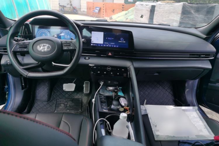 Used Hyundai Elantra 2021 240TGDi DCT TOP Flagship Edition Center Console