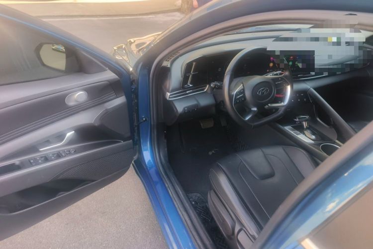 Used Hyundai Elantra 2021 1.5L CVT GLX Elite Edition Driver Seat