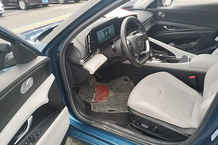 Used Hyundai Elantra 2021 1.5L CVT TOP Flagship Edition Driver Seat