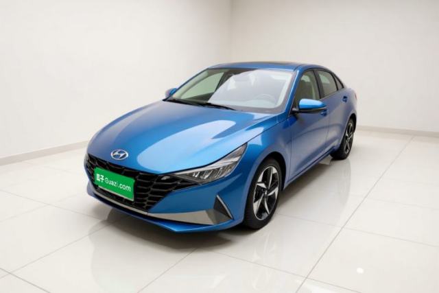 Hyundai Elantra 2021 1.5L CVT LUX Prestige Edition с пробегом