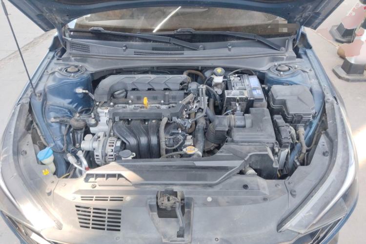 Used Hyundai Elantra 2021 1.5L CVT LUX Prestige Edition Engine Bay