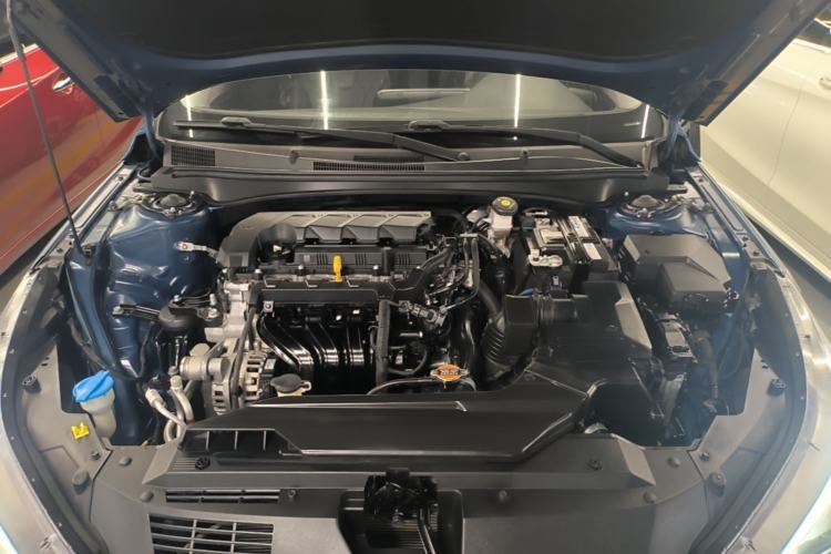 Used Hyundai Elantra 2021 1.5L CVT GLX Elite Edition Engine Bay
