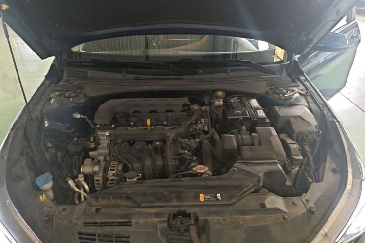 Used Hyundai Elantra 2021 1.5L CVT LUX Prestige Edition Engine Bay