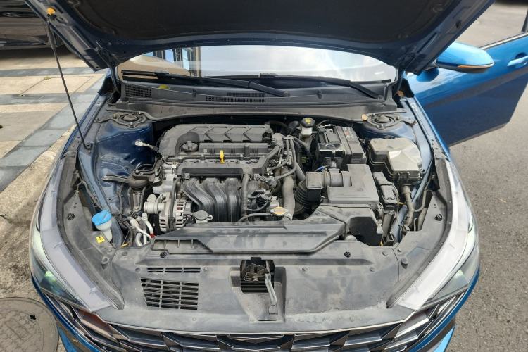 Used Hyundai Elantra 2021 1.5L CVT LUX Prestige Edition Engine Bay