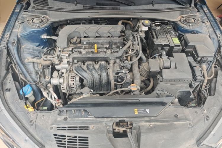 Used Hyundai Elantra 2021 1.5L CVT LUX Prestige Edition Engine Bay
