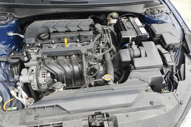 Used Hyundai Elantra 2021 1.5L CVT LUX Prestige Edition Engine Bay