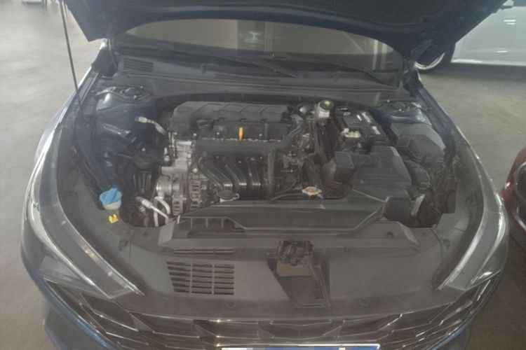 Used Hyundai Elantra 2021 1.5L CVT LUX Prestige Edition Engine Bay