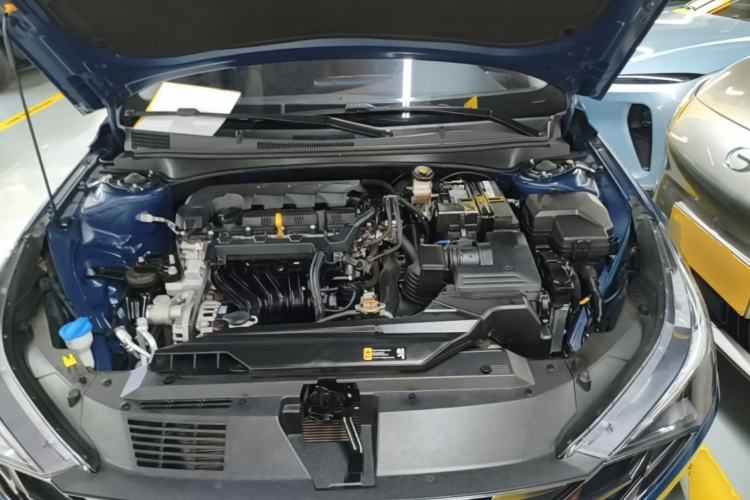 Used Hyundai Elantra 2021 1.5L CVT GLX Elite Edition Engine Bay