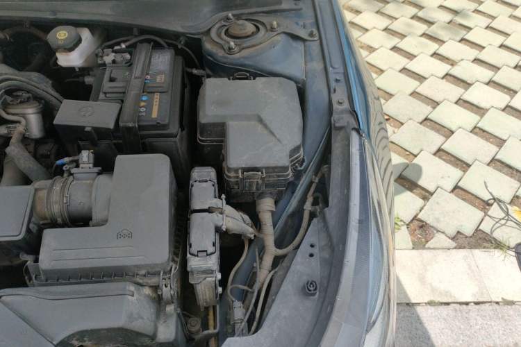 Used Hyundai Elantra 2021 1.5L CVT GLX Elite Edition Engine Bay Left