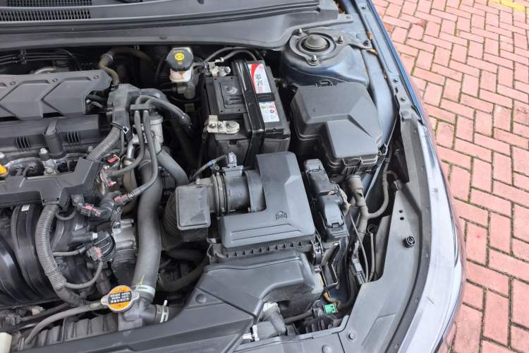 Used Hyundai Elantra 2021 1.5L CVT GLX Elite Edition Engine Bay Left