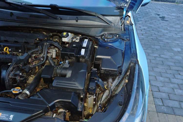 Used Hyundai Elantra 2021 1.5L CVT GLX Elite Edition Engine Bay Left